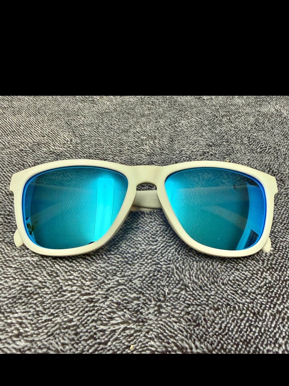 Goodr White Frame Sunglasses Blue Mirrored Lenses rocky mt. Park edition running